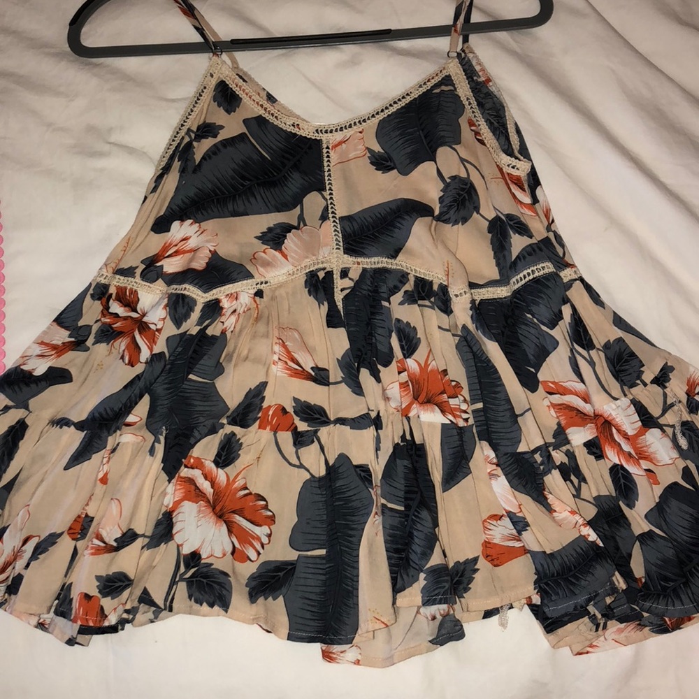tank top - Picture 2 of 2